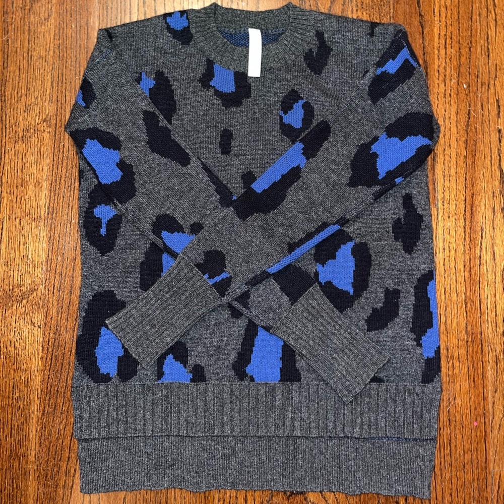 Athleta Leopard Wool Cashmere Crewneck Gray Sweater